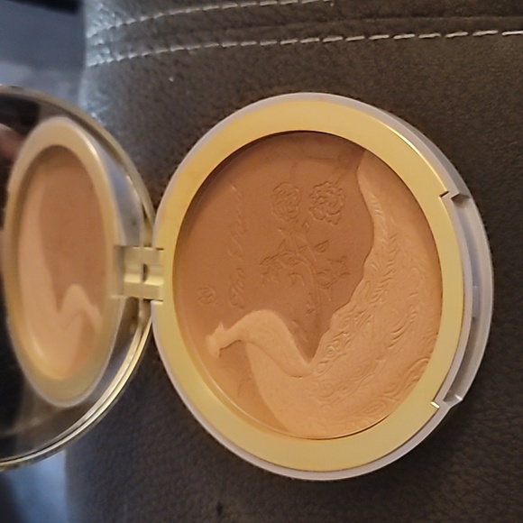 Limited Edition Top Faced Natural Lust palette and bronzer.. - Picture 9 of 9